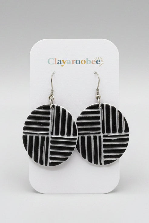 Oval Dangle, Quad Split, Lined
