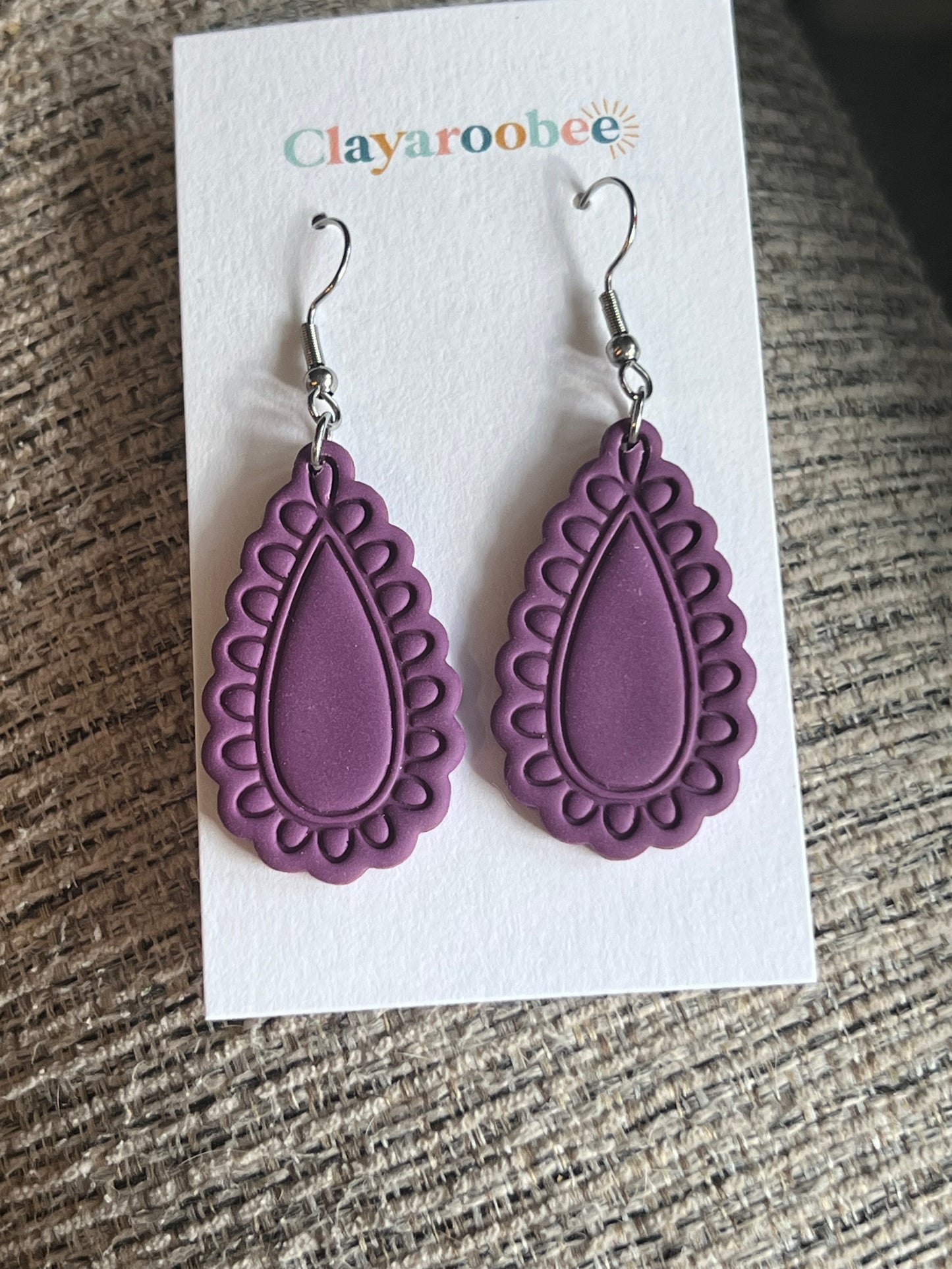 Plum Scalloped Paisley Dangle