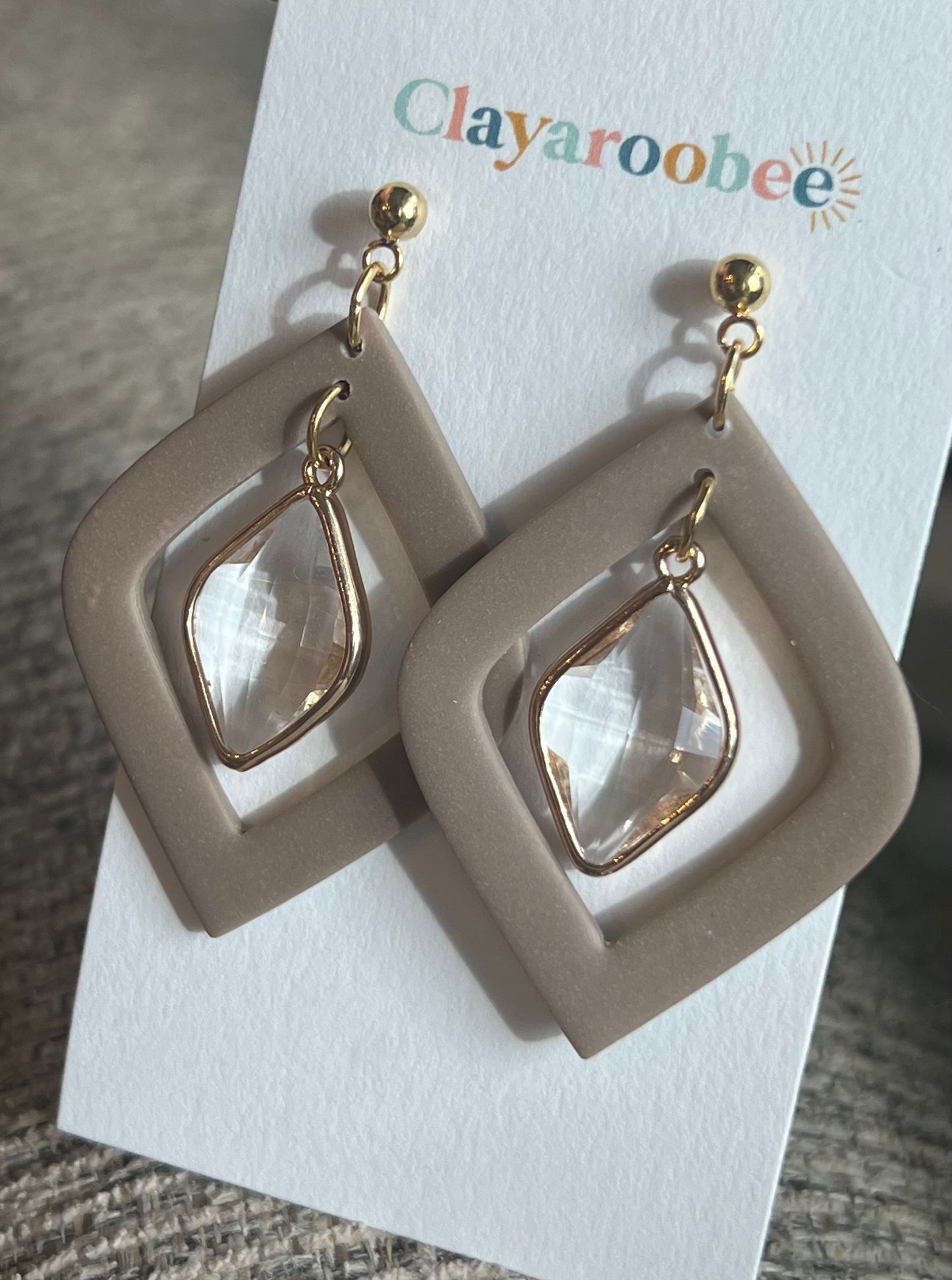 Tan Open Diamond w/ Inner Gem Drop